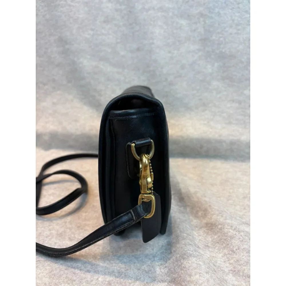 Vintage Pre-1994 Coach Black Leather Convertible Clutch